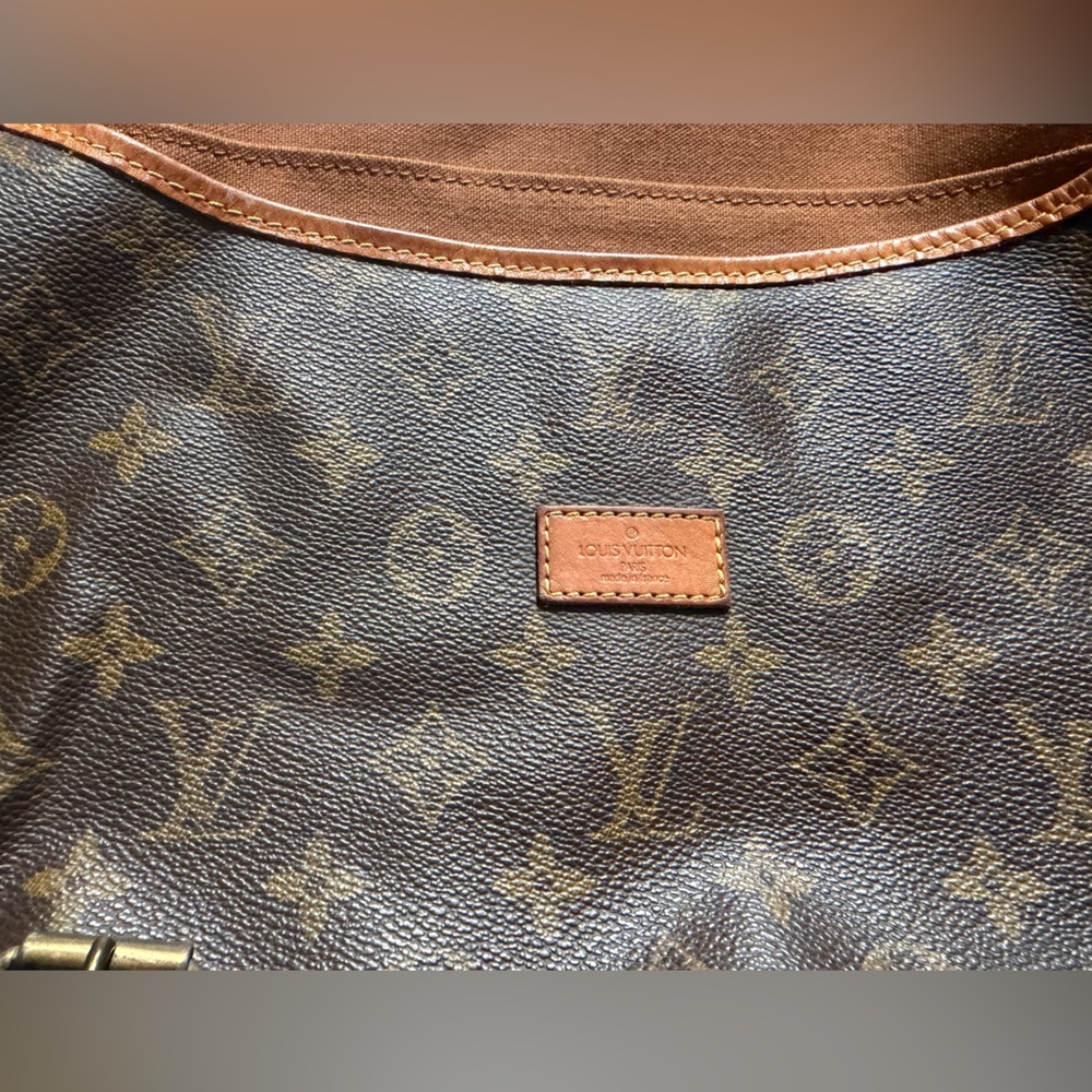 Louis Vuitton Monogram Saumur 43 Canvas Messenger Bag with Tan Leather Trim - Picture 8 of 16